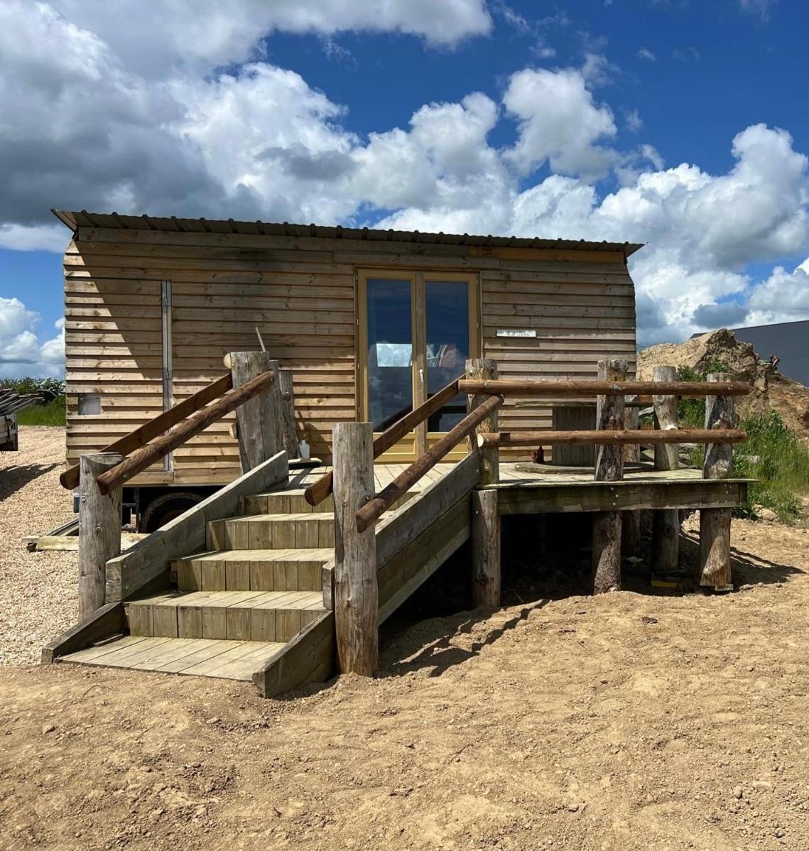 Digny Tiny House旅馆 外观 照片