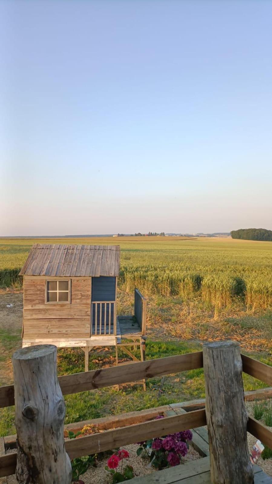 Digny Tiny House旅馆 外观 照片