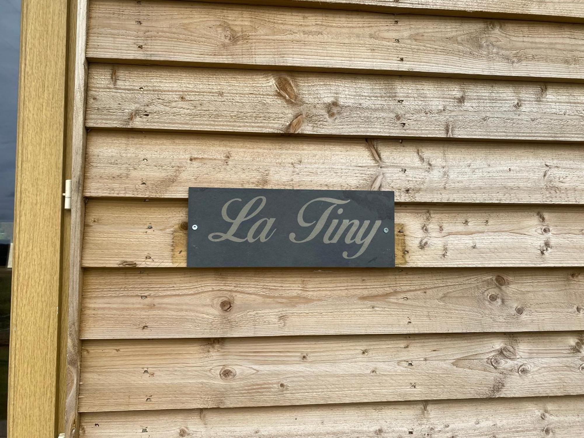 Digny Tiny House旅馆 外观 照片